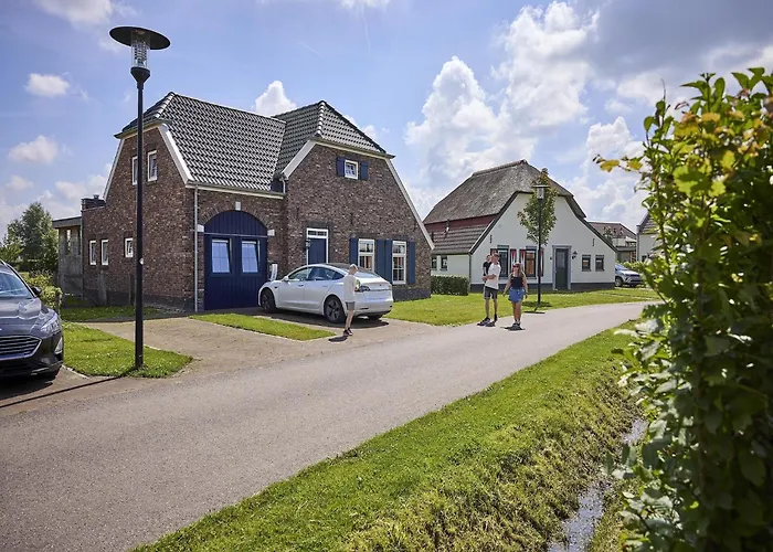 In Limburg With Sauna & Bbq * 로켈